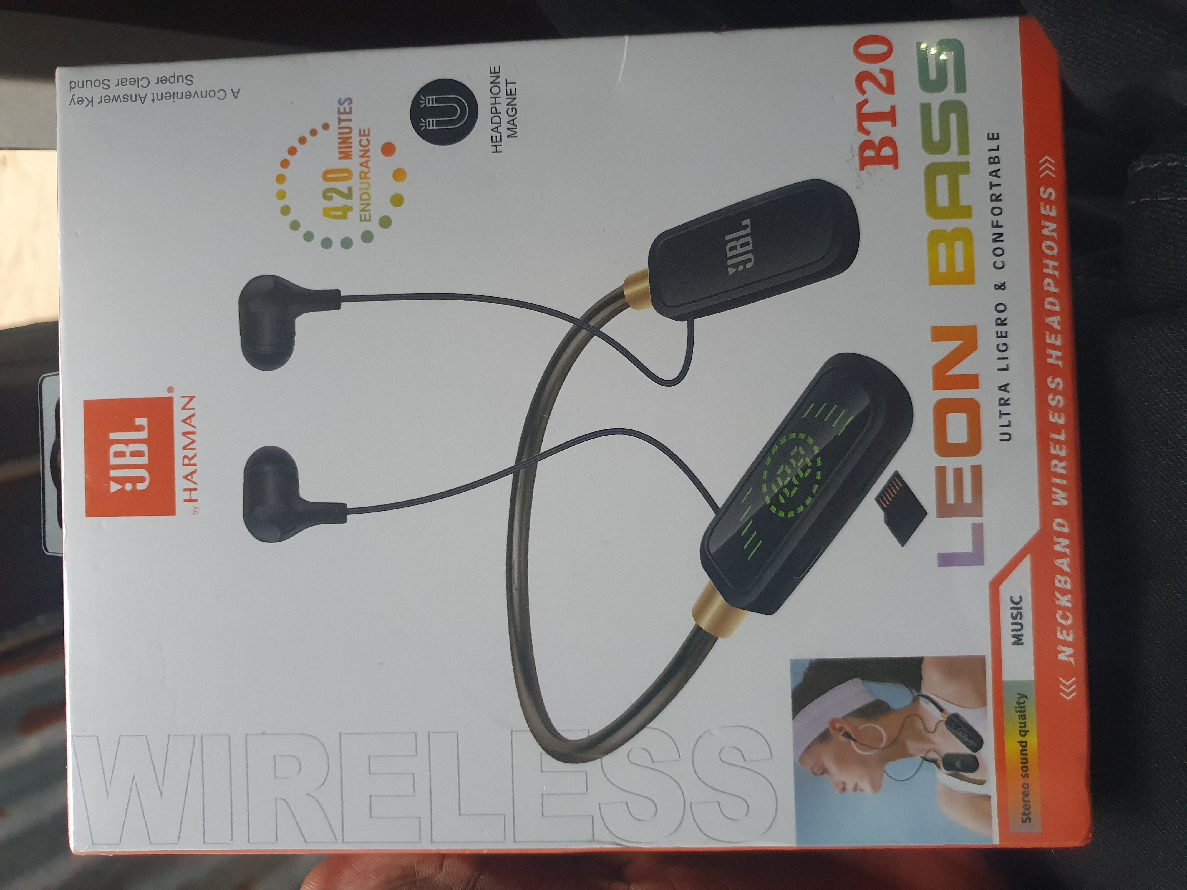 JBL BT20 Léon bass